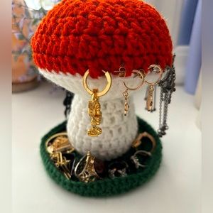 🍄 crochet mushroom jewelry holder